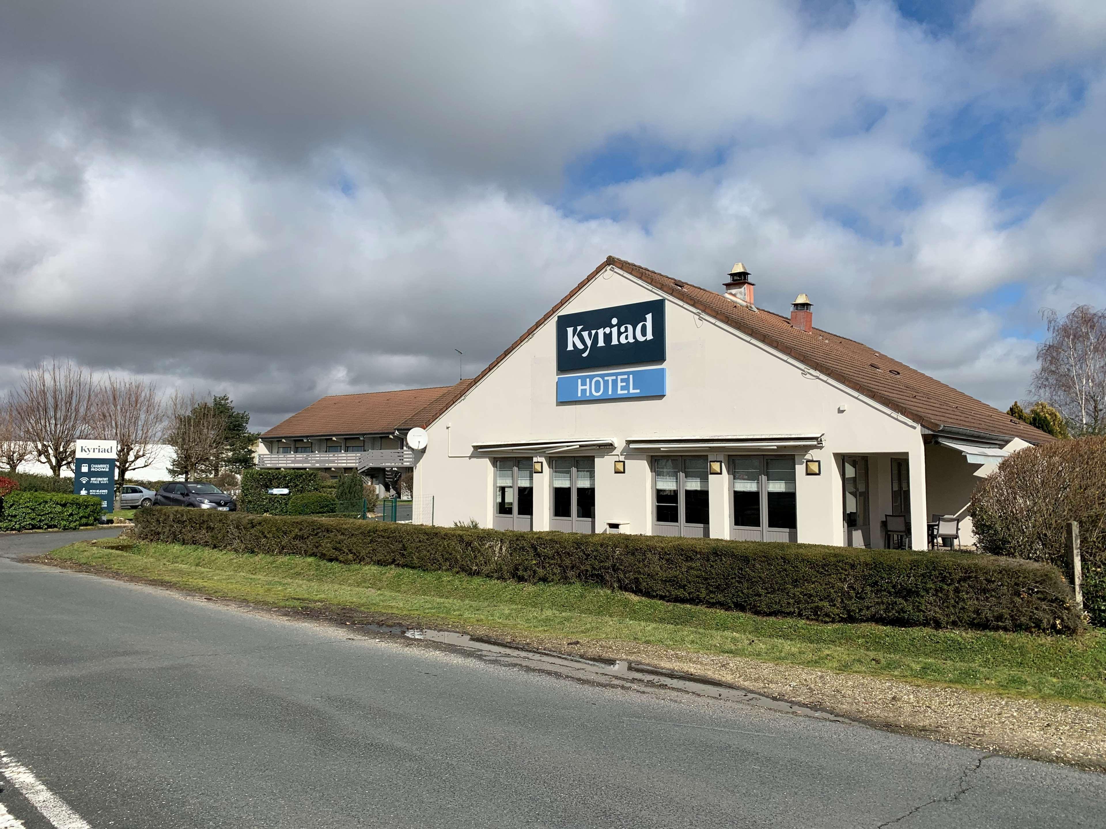 Kyriad Chateauroux - Saint-Maur Kültér fotó
