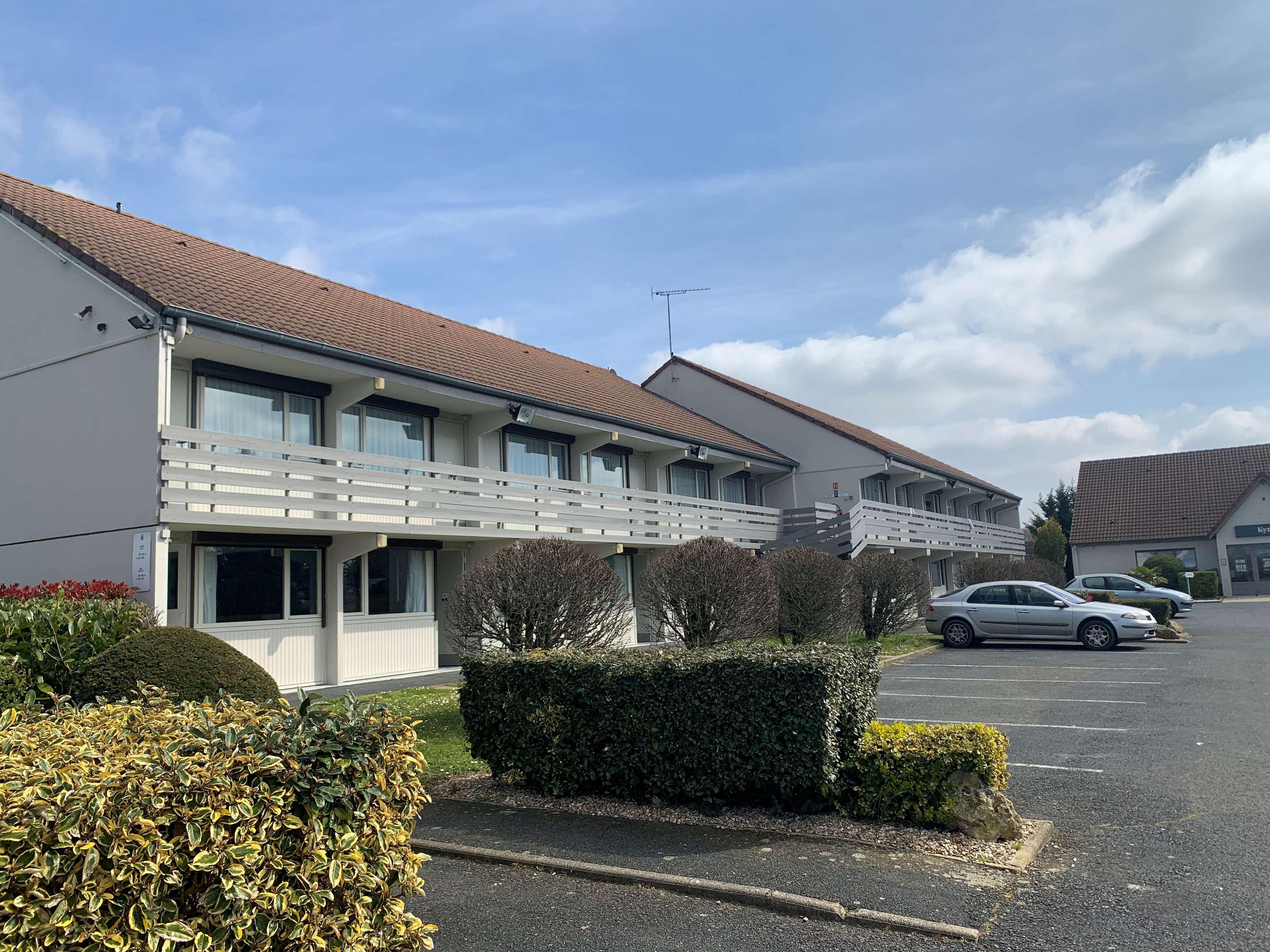 Kyriad Chateauroux - Saint-Maur Kültér fotó